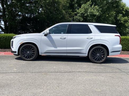 Used 2025 Hyundai Palisade Calligraphy AWD/4WD image 14