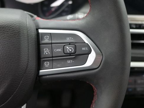 Used 2024 Jeep Compass Trailhawk w/ Sun and Sound Group AWD/4WD image 31