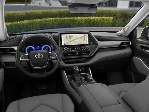 New 2026 Toyota Highlander Platinum image 19