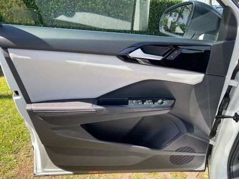 New 2026 Volkswagen Taos S image 31