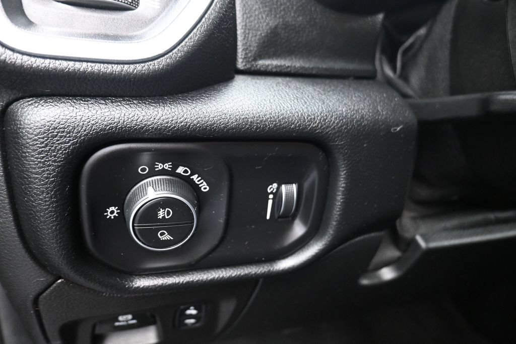 Used 2022 RAM 1500 Big Horn AWD/4WD image 13