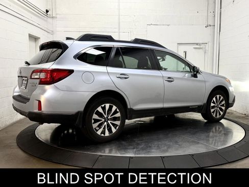 Used 2017 Subaru Outback 3.6R Limited AWD/4WD image 8