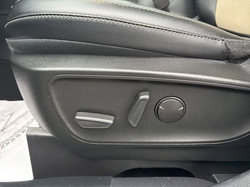 Used 2022 Ford Escape Titanium w/ Titanium Elite Package AWD/4WD image 25
