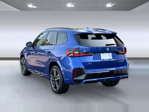 Used 2026 BMW X1 xDrive28i w/ Technology Package AWD/4WD image 3
