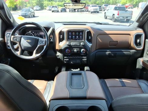 Used 2021 Chevrolet Silverado 3500 High Country AWD/4WD image 22