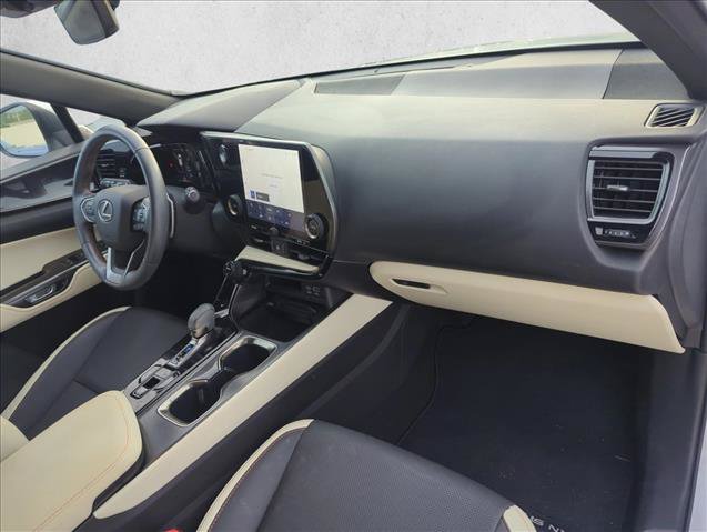 Used 2024 Lexus NX 250 FWD w/ Towing Package (2000 Lbs) image 26