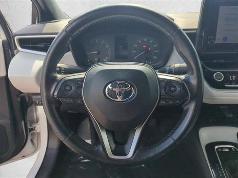 Certified 2024 Toyota Corolla SE w/ SE Premium Package FWD image 11