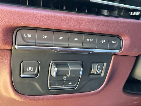 New 2026 Cadillac Escalade Luxury w/ Touring Package image 29