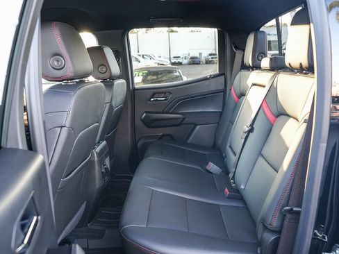 New 2026 Chevrolet Colorado Z71 w/ Technology Package AWD/4WD image 17