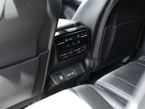 Used 2024 Acura MDX SH-AWD w/ Technology Package image 26