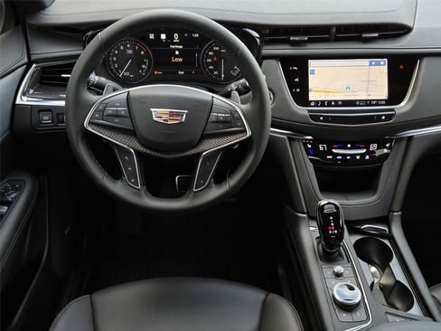 New 2026 Cadillac XT5 Sportv w/ LPO, Floor Liner Package AWD/4WD image 14