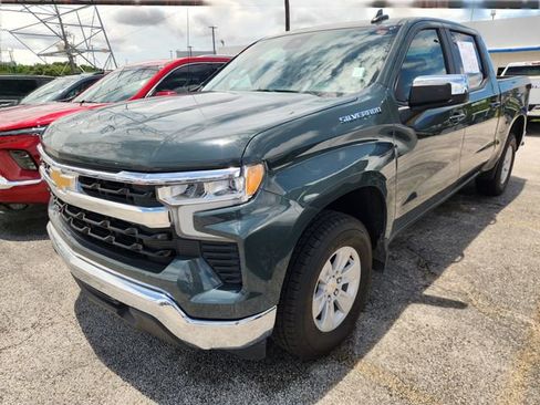 Used 2025 Chevrolet Silverado 1500 LT RWD image 3