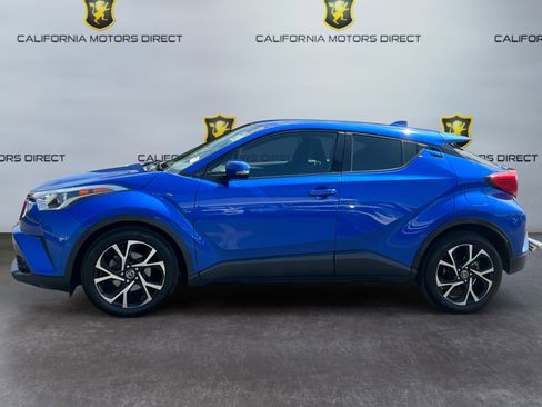 Used 2019 Toyota C-HR XLE FWD image 8