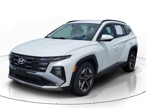 Used 2025 Hyundai Tucson SEL FWD image 3