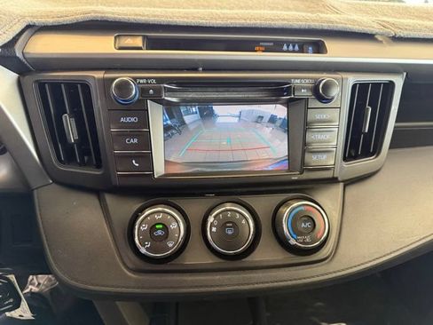 Used 2017 Toyota RAV4 LE AWD/4WD image 15