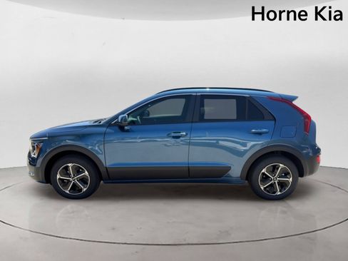 New 2026 Kia Niro EX FWD image 6