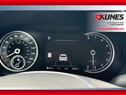 Used 2025 Genesis G70 2.5T AWD/4WD image 4