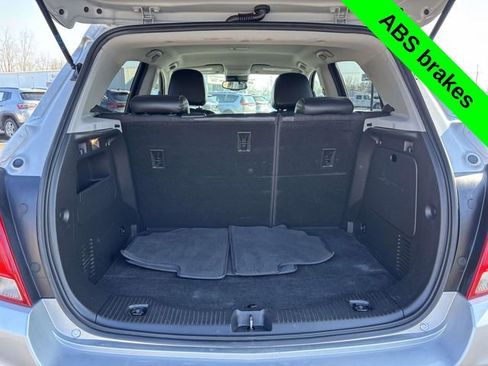 Used 2022 Chevrolet Trax LT w/ Sport Edition image 34