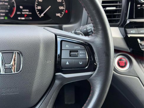 Used 2025 Honda Odyssey Sport-L image 9