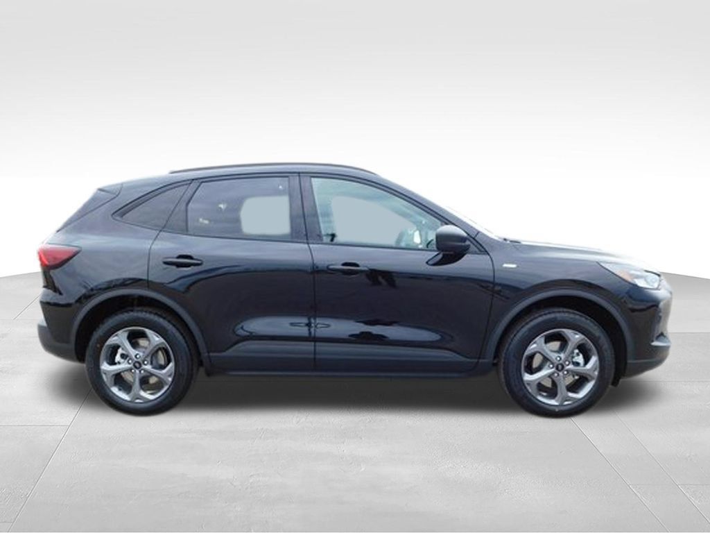 New 2026 Ford Escape ST-Line AWD/4WD image 2