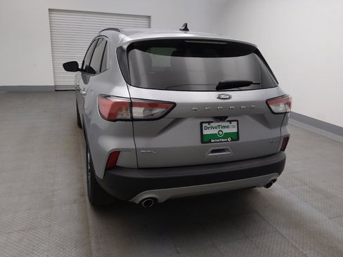 Used 2021 Ford Escape SEL image 6