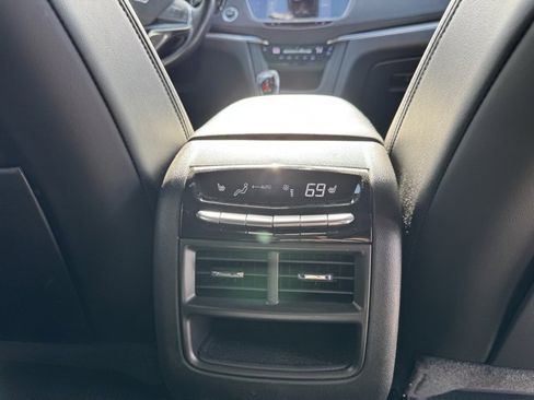 Certified 2022 Cadillac XT5 Premium Luxury w/ Technology Package image 11