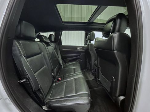 Used 2015 Jeep Grand Cherokee Limited w/ Luxury Group II image 18