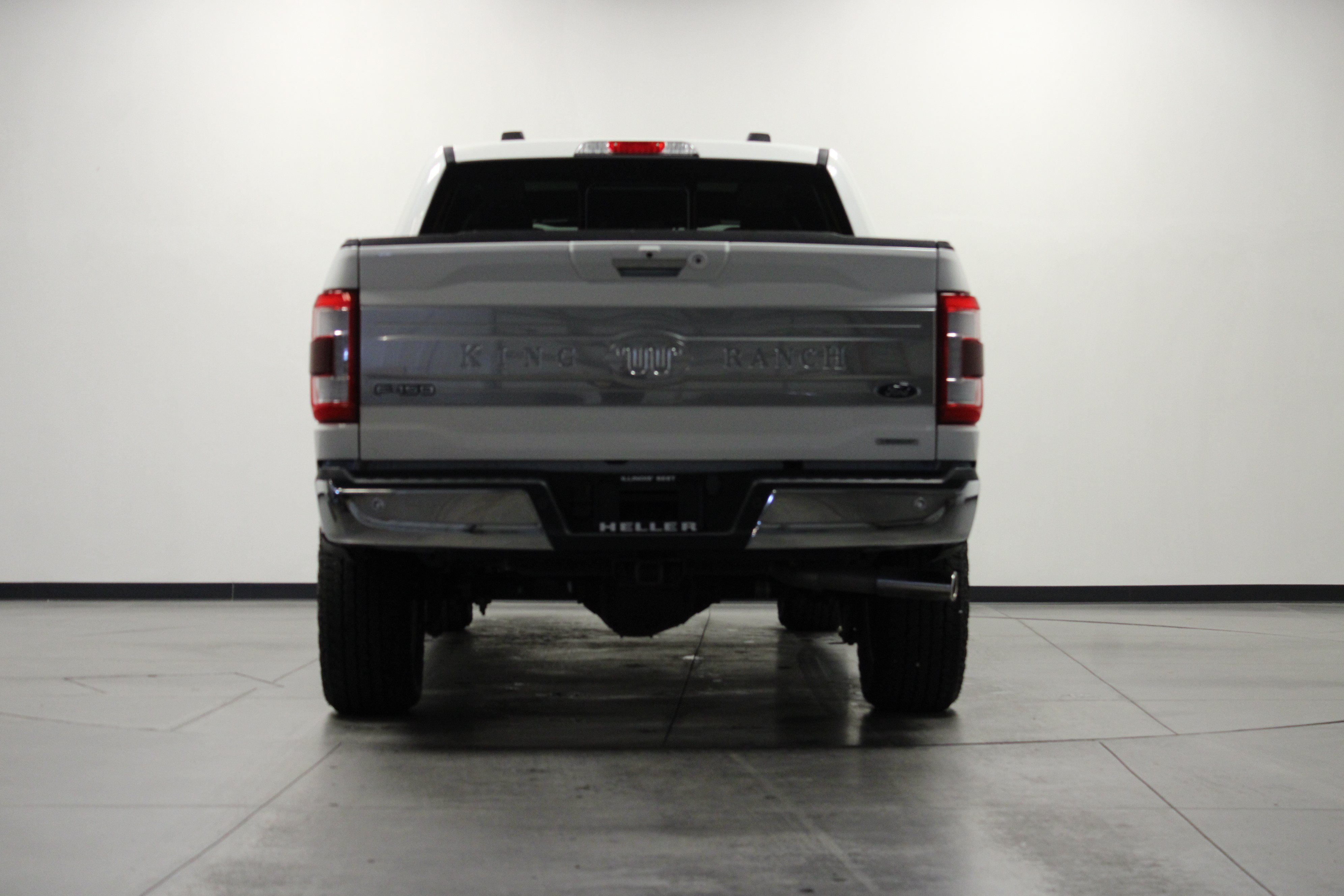 Used 2023 Ford F150 King Ranch w/ Equipment Group 601A High AWD/4WD image 5