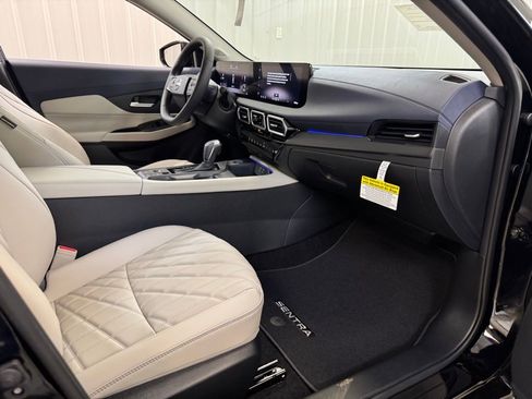 New 2026 Nissan Sentra SL w/ Floor Mat Package FWD image 25