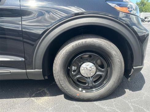 New 2025 Ford Explorer 4WD Police Interceptor image 10