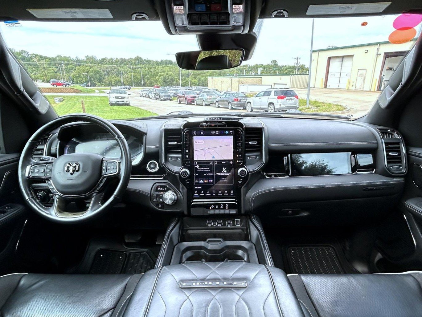 Used 2025 RAM 1500 Limited AWD/4WD image 14