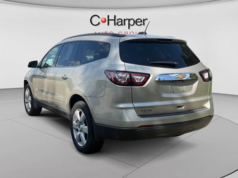 Certified 2017 Chevrolet Traverse LT w/ Style and Technology Package FWD image 5