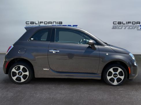 Used 2018 FIAT 500 e FWD image 4