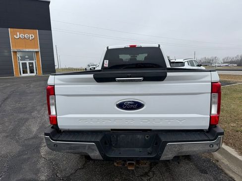 Used 2019 Ford F250 XLT w/ XLT Premium Package image 7
