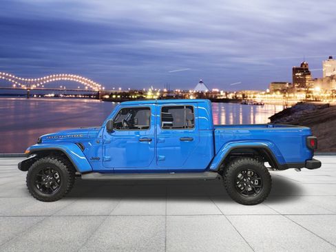 New 2025 Jeep Gladiator High Tide image 2