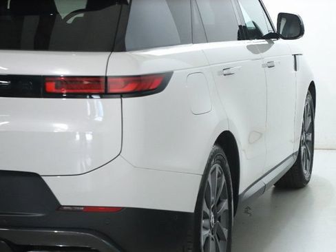 Certified 2024 Land Rover Range Rover Sport SE AWD/4WD image 8