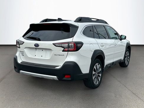 Used 2023 Subaru Outback Limited image 7