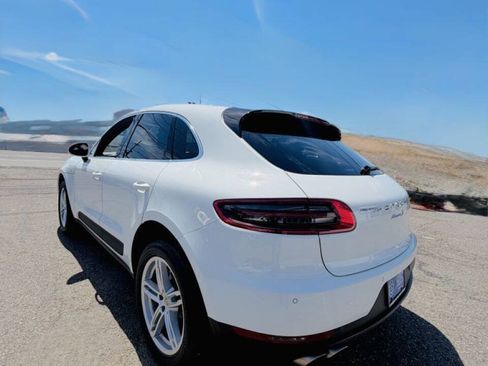 Used 2018 Porsche Macan S w/ Premium Package Plus AWD/4WD image 6