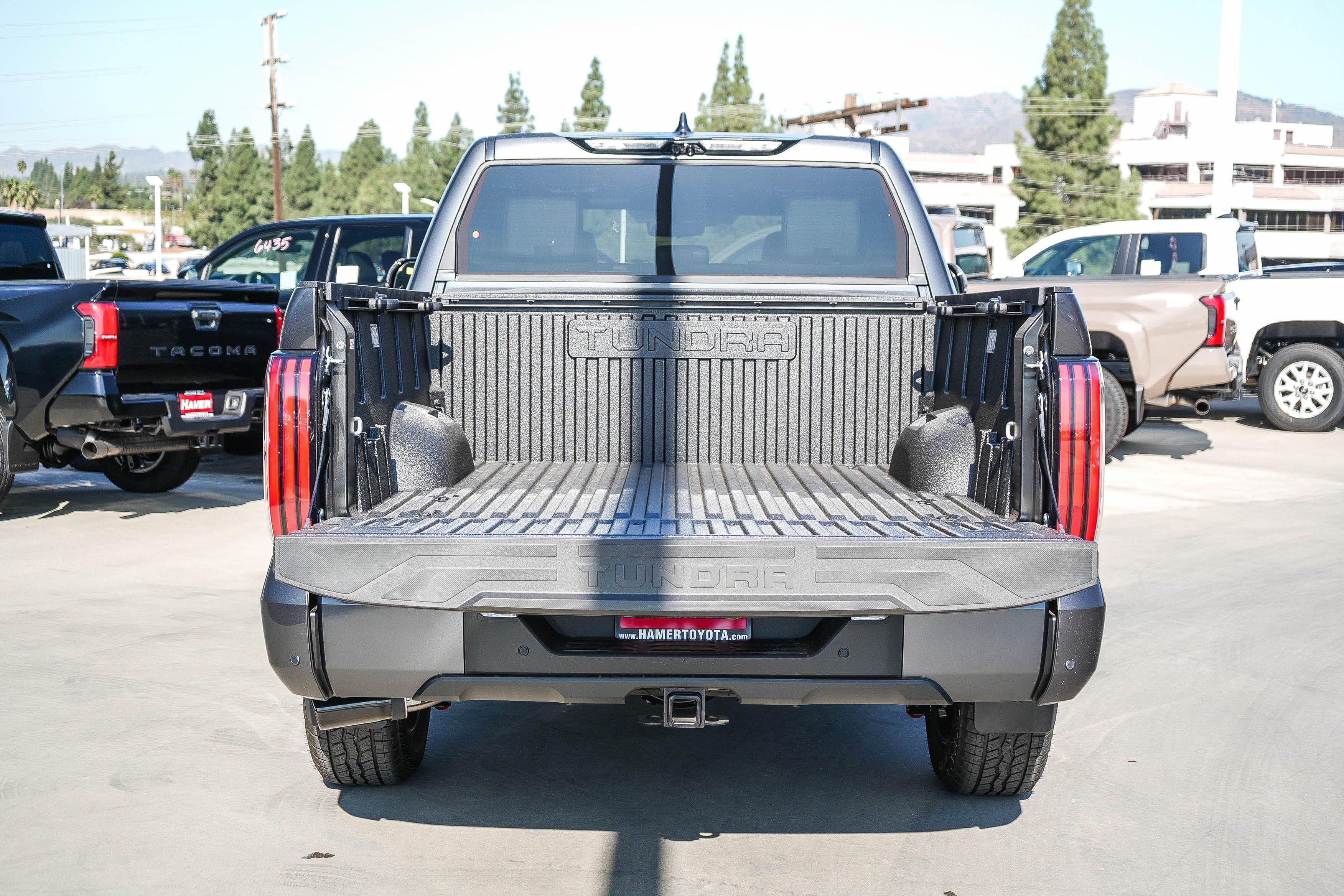 New 2026 Toyota Tundra Platinum w/ TRD Off-Road Package AWD/4WD image 13