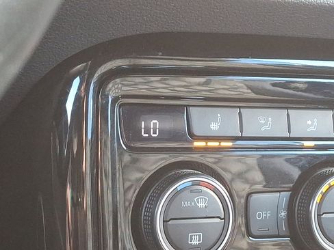 Used 2019 Volkswagen Beetle 2.0T Final Edition SEL image 26