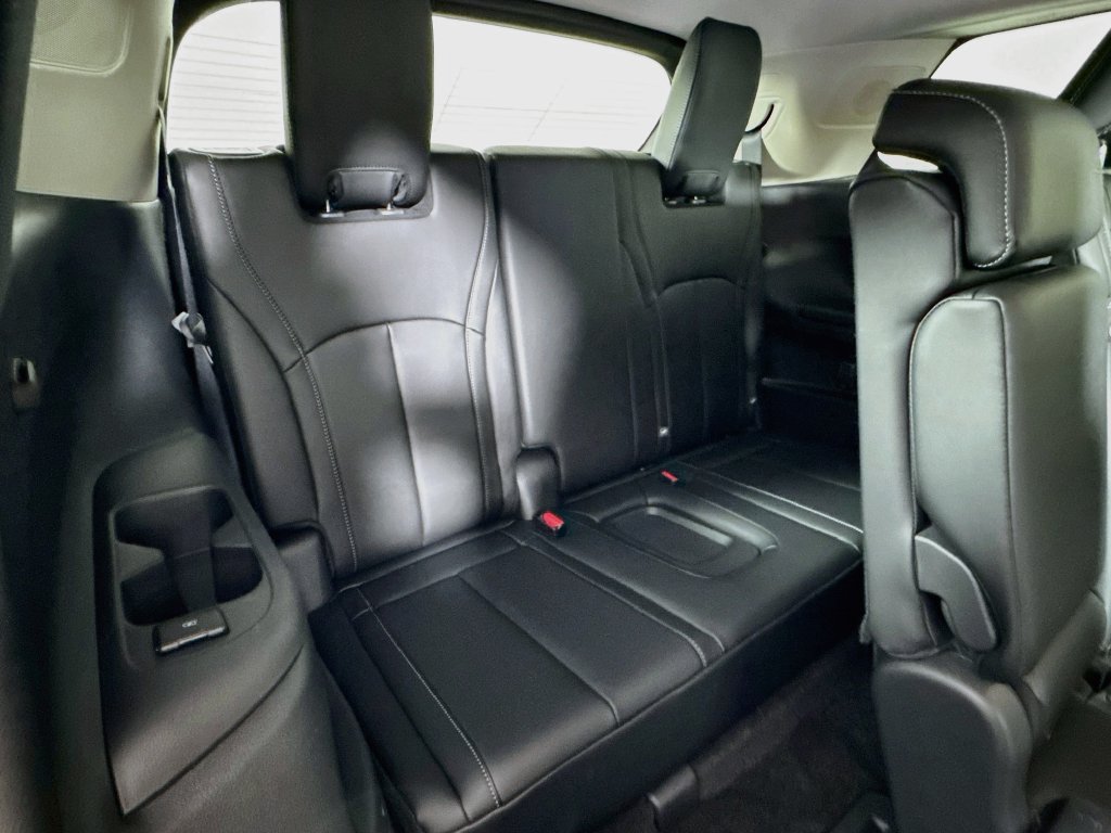 Certified 2027 INFINITI QX60 Luxe w/ Cargo Package FWD image 38