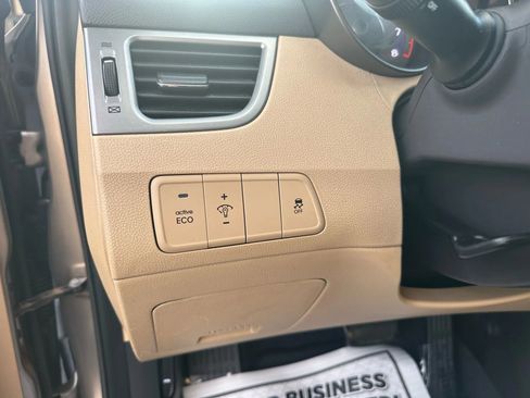 Used 2013 Hyundai Elantra GLS w/ Preferred Pkg image 25