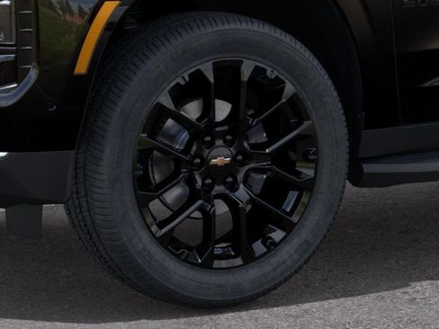 New 2026 Chevrolet Suburban LS AWD/4WD image 9