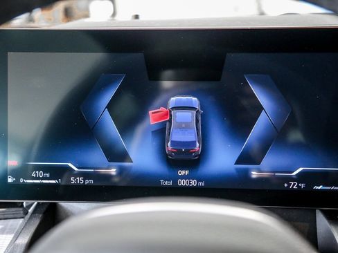 Used 2026 BMW 530i xDrive w/ M Sport Package image 10