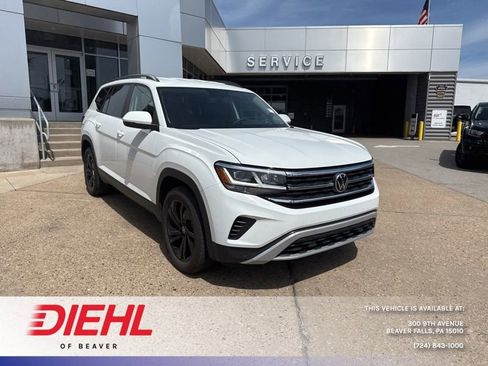 Used 2023 Volkswagen Atlas SE AWD/4WD image 1