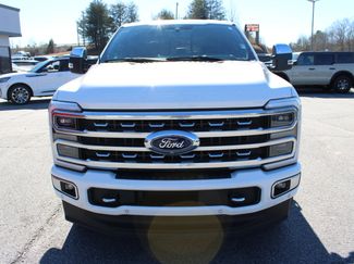 Used 2024 Ford F250 Platinum video 3