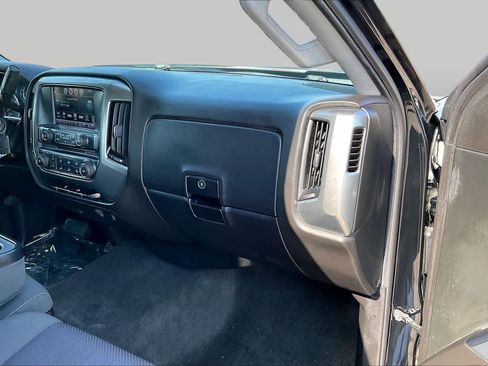 Used 2018 Chevrolet Silverado 1500 LT RWD image 18