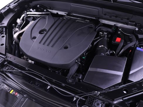 Certified 2023 Volvo XC60 B5 Plus image 23