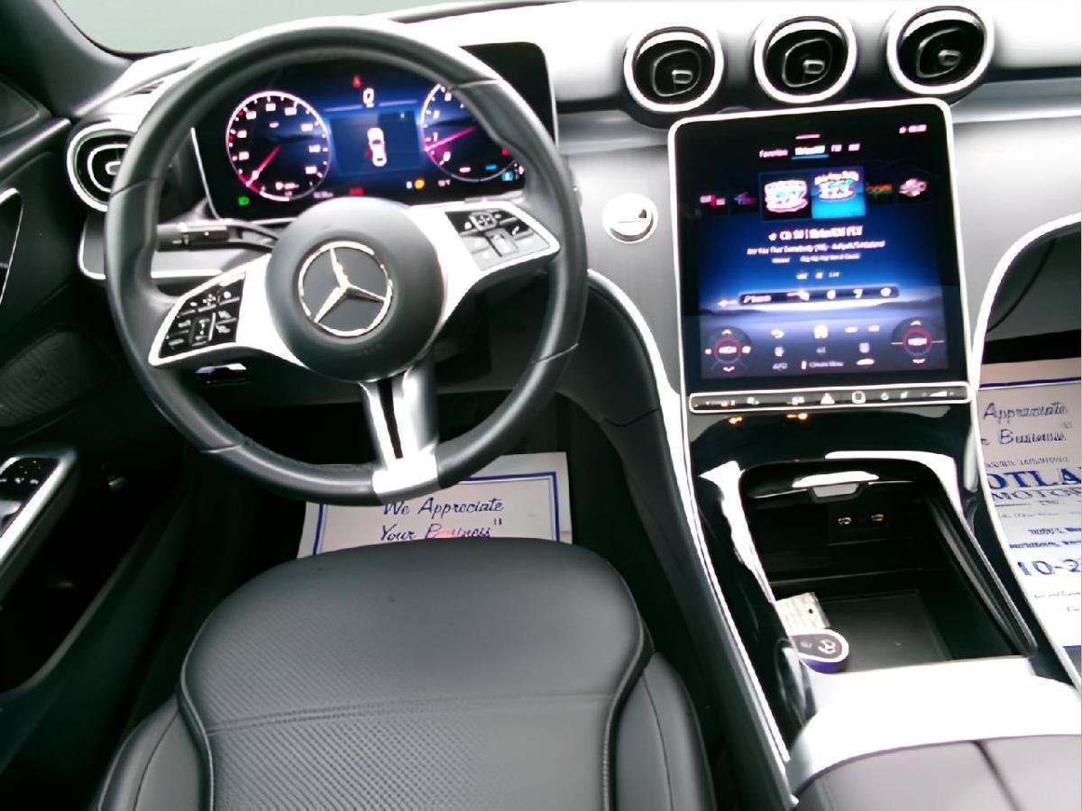 Used 2025 Mercedes-Benz C 300 Sedan image 11