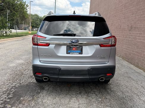 Used 2023 Subaru Ascent Limited w/ Technology Package AWD/4WD image 4